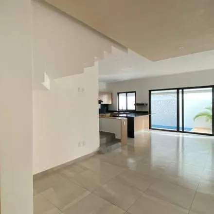 Rent this 4 bed house on unnamed road in 77560 Cancún, ROO