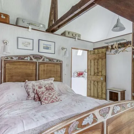 Rent this 2 bed townhouse on L’Etot in 50680 Saint-Clair-sur-l'Elle, France
