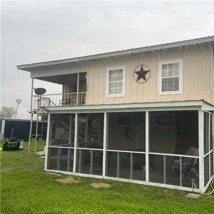 Buy this 1 bed house on 165 Buckeye Knoll Road in Live Oak County, TX