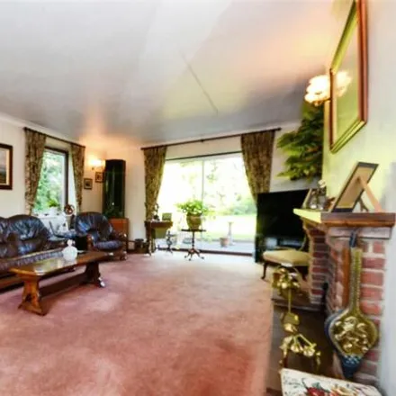 Image 3 - Nancy Downs, The Rookery, WD19 4NF, United Kingdom - House for sale