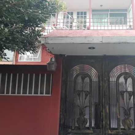 Buy this 6 bed house on Retorno 13 de Licenciado Genaro García in Colonia Jardín Balbuena, 15900 Mexico City