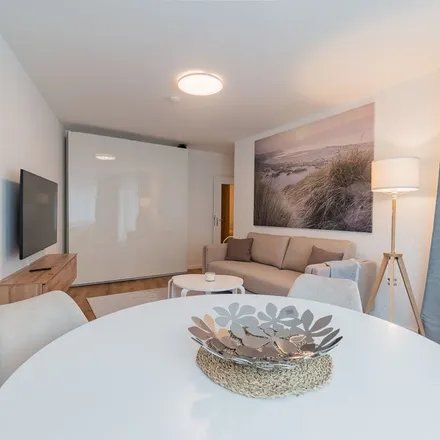 Rent this 2 bed apartment on Am Tegeler Hafen 32 in 13507 Berlin, Germany