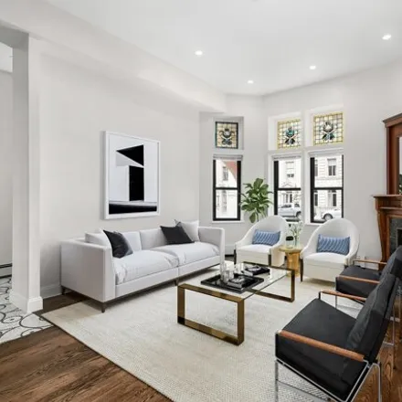 Image 3 - 383 West End Avenue, New York, NY 10024, USA - Townhouse for sale