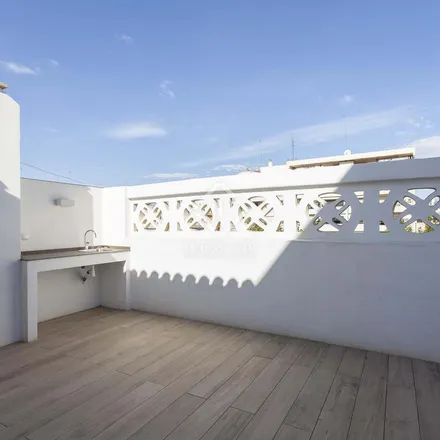 Rent this 3 bed apartment on Cosin in Carrer d'Hernán Cortés, 17