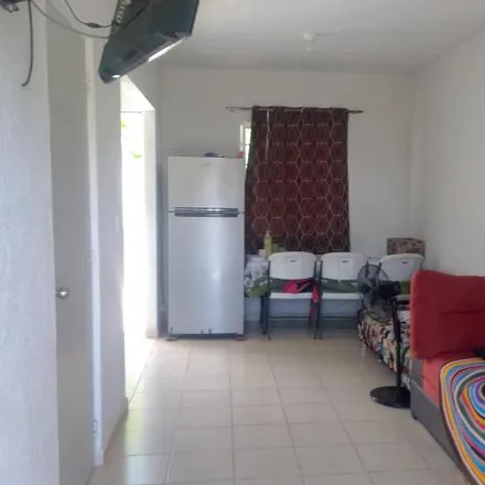 Buy this 2 bed house on Calle Benito Juárez in 39810 Los Tulipanes, GRO