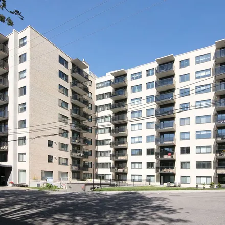 Image 2 - 4555 Avenue Bonavista, Montreal, QC H3W 2C7, Canada - Apartment for rent