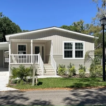 Buy this studio apartment on 107 Millwood Road in Lake County, FL 34788