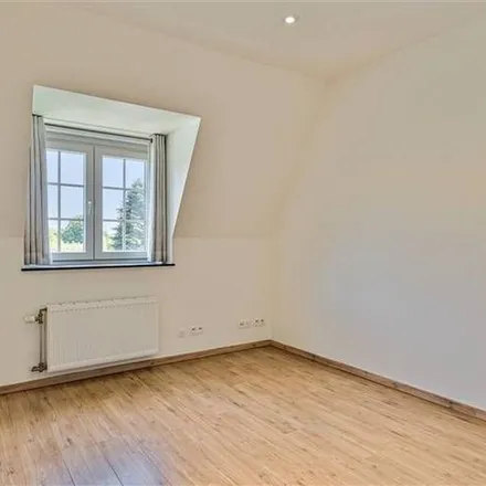Rent this 3 bed apartment on Gistelsteenweg 185 in 8490 Varsenare, Belgium