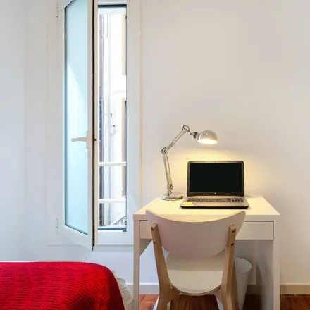 Rent this 6 bed room on Carrer de Moragas in 08001 Barcelona, Spain