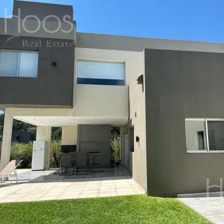 Rent this 4 bed house on unnamed road in Partido de Ezeiza, B1803 HAA Canning