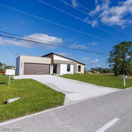 Image 2 - 1591 North Gator Circle, Cape Coral, FL 33909, USA - House for sale