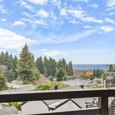 Buy this 3 bed condo on 1024 5th Avenue South in Edmonds, WA 98020