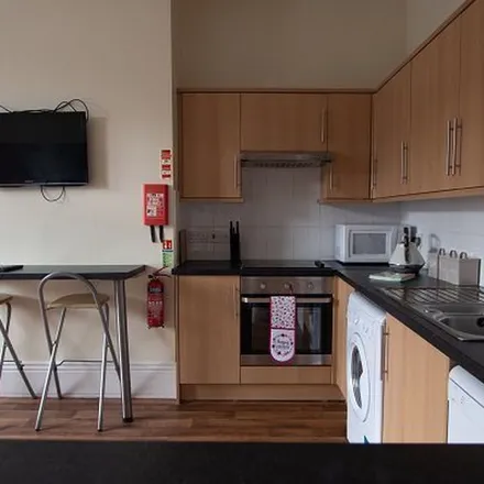 Rent this 1 bed apartment on Hallamshire Tennis and Squash Club in 716 Ecclesall Road, Sheffield