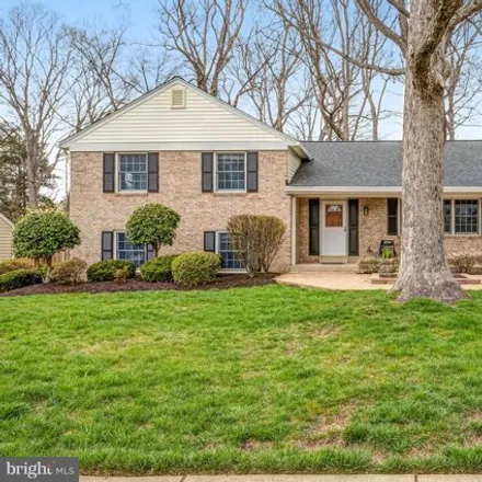 Buy this 5 bed house on 6108 Scotch Drive in Franconia, Fairfax County