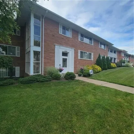 Image 2 - 2640 Highland Avenue, City of Rochester, NY 14610, USA - Condo for rent