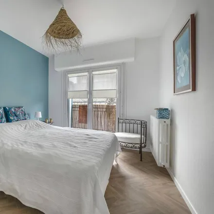Rent this 2 bed apartment on Le Pouliguen in Rue de la Minoterie, 44510 Le Pouliguen