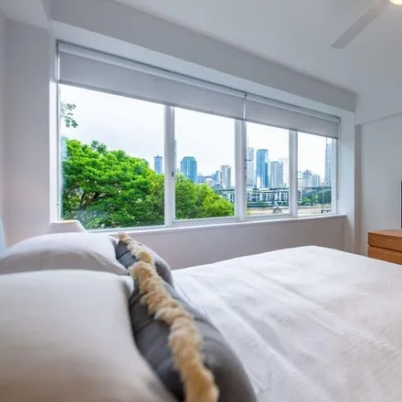 Rent this 2 bed apartment on Brisbane City QLD 4005