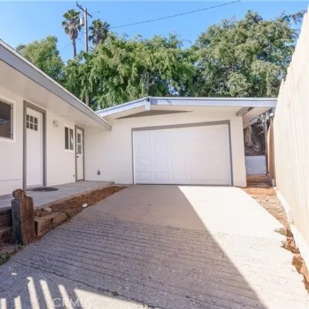 Buy this 2 bed house on 353 Grandview Circle in Camarillo, CA 93010