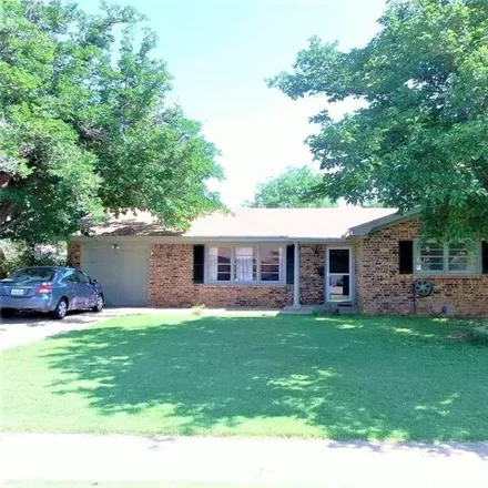 Rent this 4 bed house on 5444 14th Street in Lubbock, TX 79416
