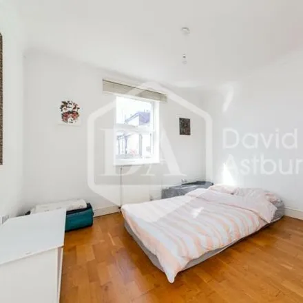 Rent this 1 bed apartment on Salims in 125 Turnpike Lane, London