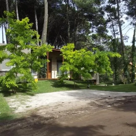Rent this 4 bed house on Mirlo in Partido de Pinamar, 7169 Cariló