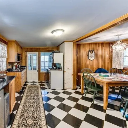 Image 3 - 12 Woods Lane, Village of East Hampton, Suffolk County, NY 11937, USA - House for sale