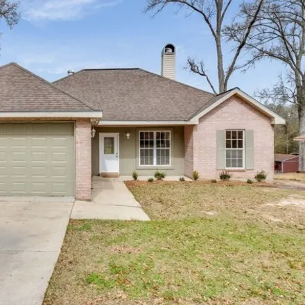 Buy this 3 bed house on 239 Kingswood Drive in Lafayette, LA 70501