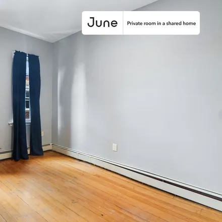 Rent this 4 bed room on 183 Harvard Avenue
