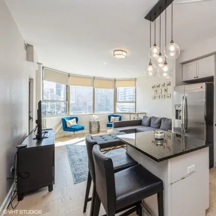 Image 5 - City View Tower, 720 West Randolph Street, Chicago, IL 60661, USA - House for rent
