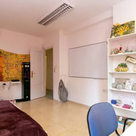 Rent this 6 bed apartment on María Rosales in Calle Tejeiro, 18005 Granada