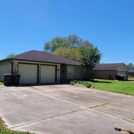 Image 4 - 1865 Coffee Street, Alvin, TX 77511, USA - House for sale