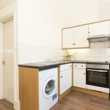 Image 2 - 318 Earl's Court Road, London, SW5 9RF, United Kingdom - Room for rent