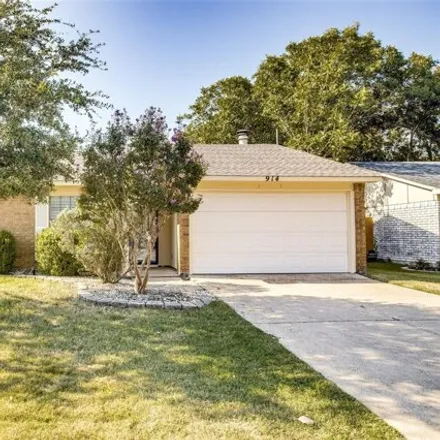 Rent this 3 bed house on 914 Sunny Slope Drive in Allen, TX 75003