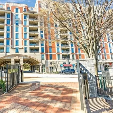 Buy this 1 bed condo on 250 West Park Ave in Baker Street Northwest, Atlanta