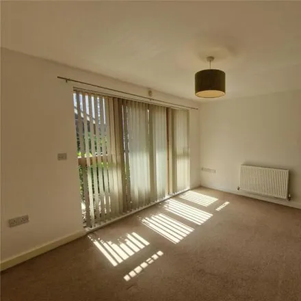 Image 6 - Bentley Place, Wrexham, LL13 8DQ, United Kingdom - Apartment for sale