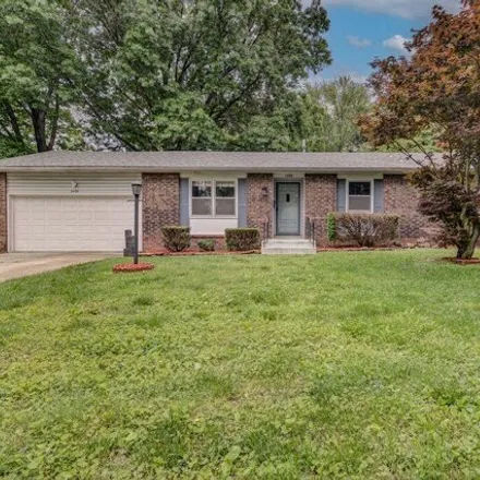 Buy this 3 bed house on West Walnut Lawn Street in Springfield, MO 65807
