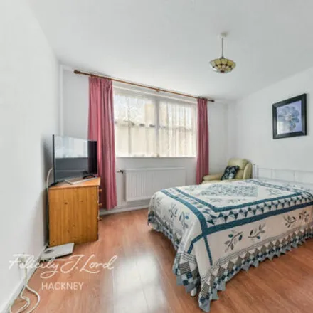 Image 9 - Fenton, Dalston Lane, De Beauvoir Town, London, E8 3AH, United Kingdom - House for sale