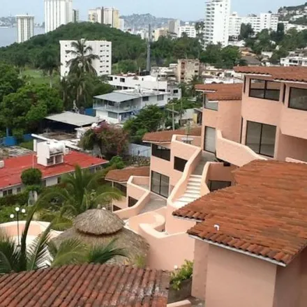 Buy this 4 bed house on Calle del Venado in Fraccionamiento Deportivo, 39300 Acapulco