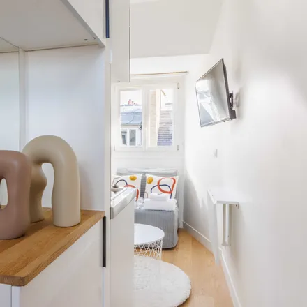 Rent this 1 bed apartment on 15 Rue Théodore de Banville in 75017 Paris, France
