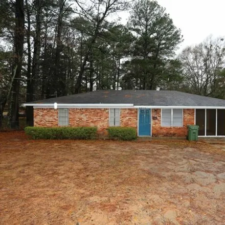 Buy this 3 bed house on 1055 James Street in Ruston, LA 71270
