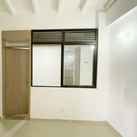 Rent this 2 bed apartment on Parada MIO - Calle 14 entre Carrera 33A y 34 in Calle 14, Colseguros Andes