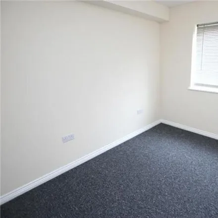 Image 9 - Kiln Way, Dunstable, LU5 4GZ, United Kingdom - Room for rent