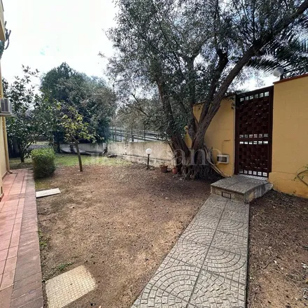 Rent this 2 bed apartment on Via Inserra in 90146 Palermo PA, Italy