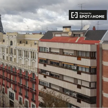 Image 5 - Calle de Covarrubias, 40D, 28010 Madrid, Spain - Room for rent