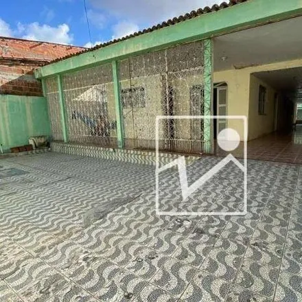 Buy this 4 bed house on Rua Antônio Martins 515 in Rodolfo Teófilo, Fortaleza - CE