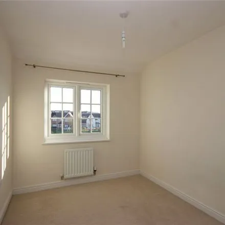 Image 4 - 27 Great Clover Leaze, Bristol, BS16 1GG, United Kingdom - Townhouse for rent