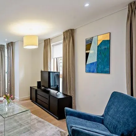 Rent this 1 bed apartment on 4 Merchant Square in London, W2 1AS