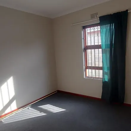 Image 9 - Highlands Drive, Woodlands, Mitchells Plain, 7789, South Africa - Apartment for rent