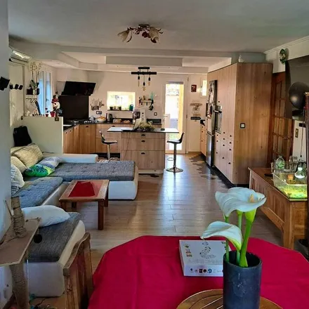 Rent this 5 bed house on Saint-Laurent De La Salanque in 3 Avenue Maréchal Joffre, 66250 Saint-Laurent-de-la-Salanque