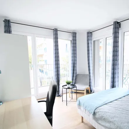 Rent this 5 bed room on 2 Rue Mozart in 92110 Clichy, France